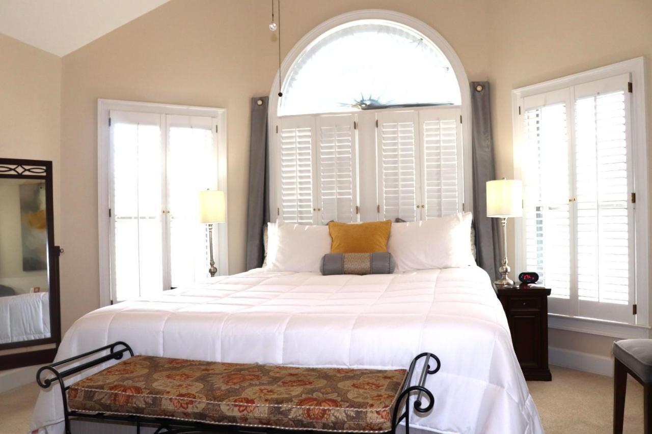 Pleasanton Courtyard Bed And Breakfast Fayetteville Dış mekan fotoğraf