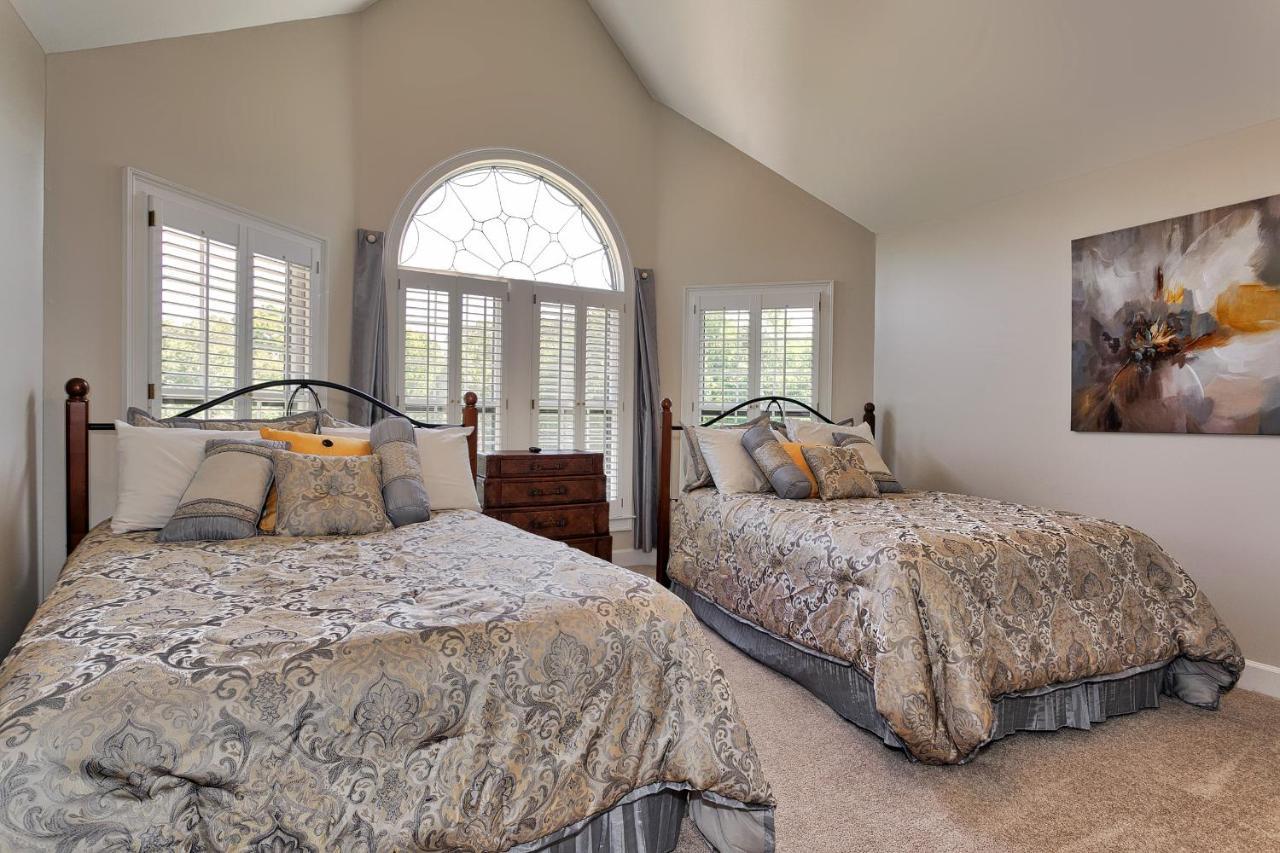 Pleasanton Courtyard Bed And Breakfast Fayetteville Dış mekan fotoğraf