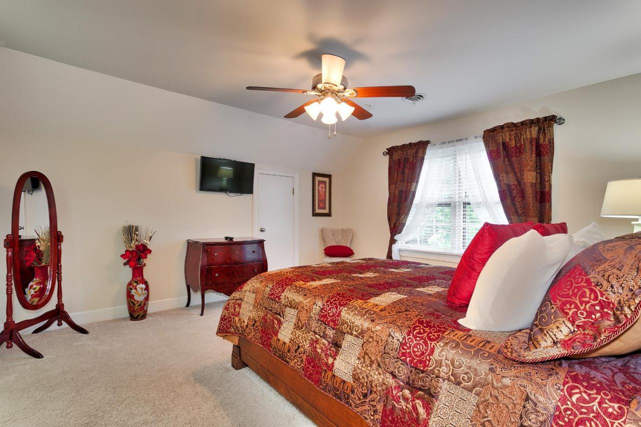 Pleasanton Courtyard Bed And Breakfast Fayetteville Dış mekan fotoğraf